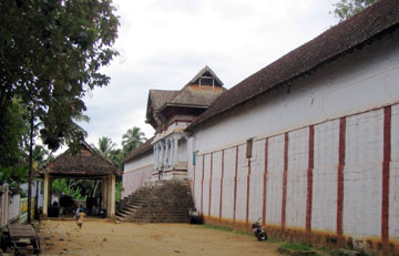 Tiruvattar Gopuram